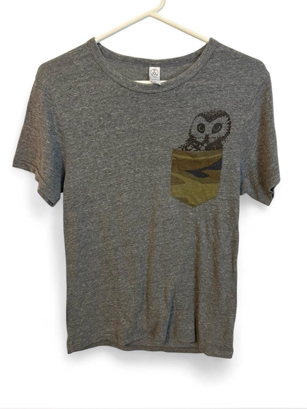 Alternative Gray Short Sleeve Tee with Owl in Camo Pocket